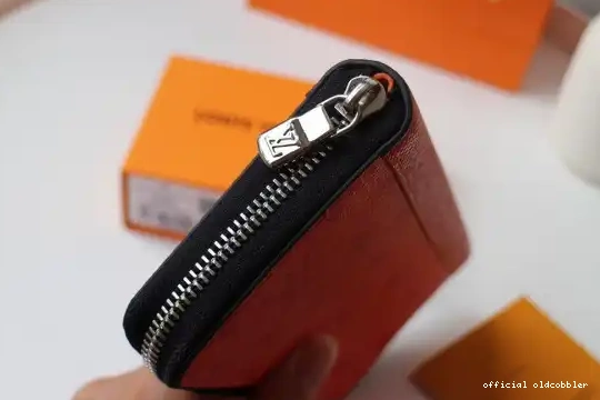 Official oldcobbler VUITTON VERTICAL LOUIS WALLET ZIPPY 0703